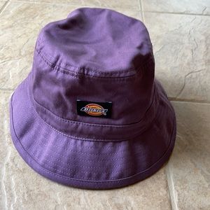 Bucket hat